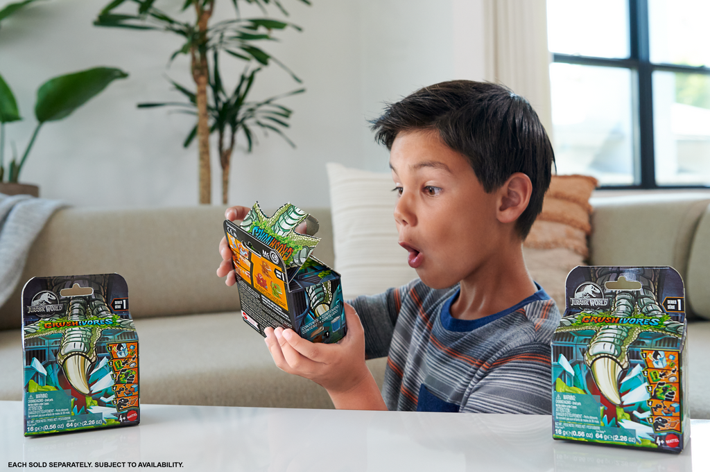 Jurassic World Crushivores Unboxing Mini Dinosaur With Multiple Surprises & Compounds