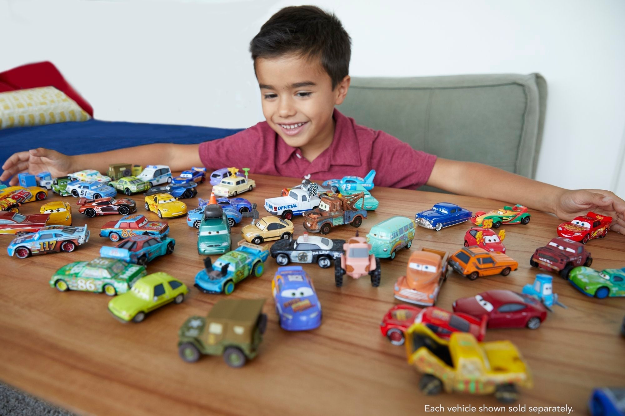 Cars de Disney y Pixar Diecast Vehículo de Juguete Sally